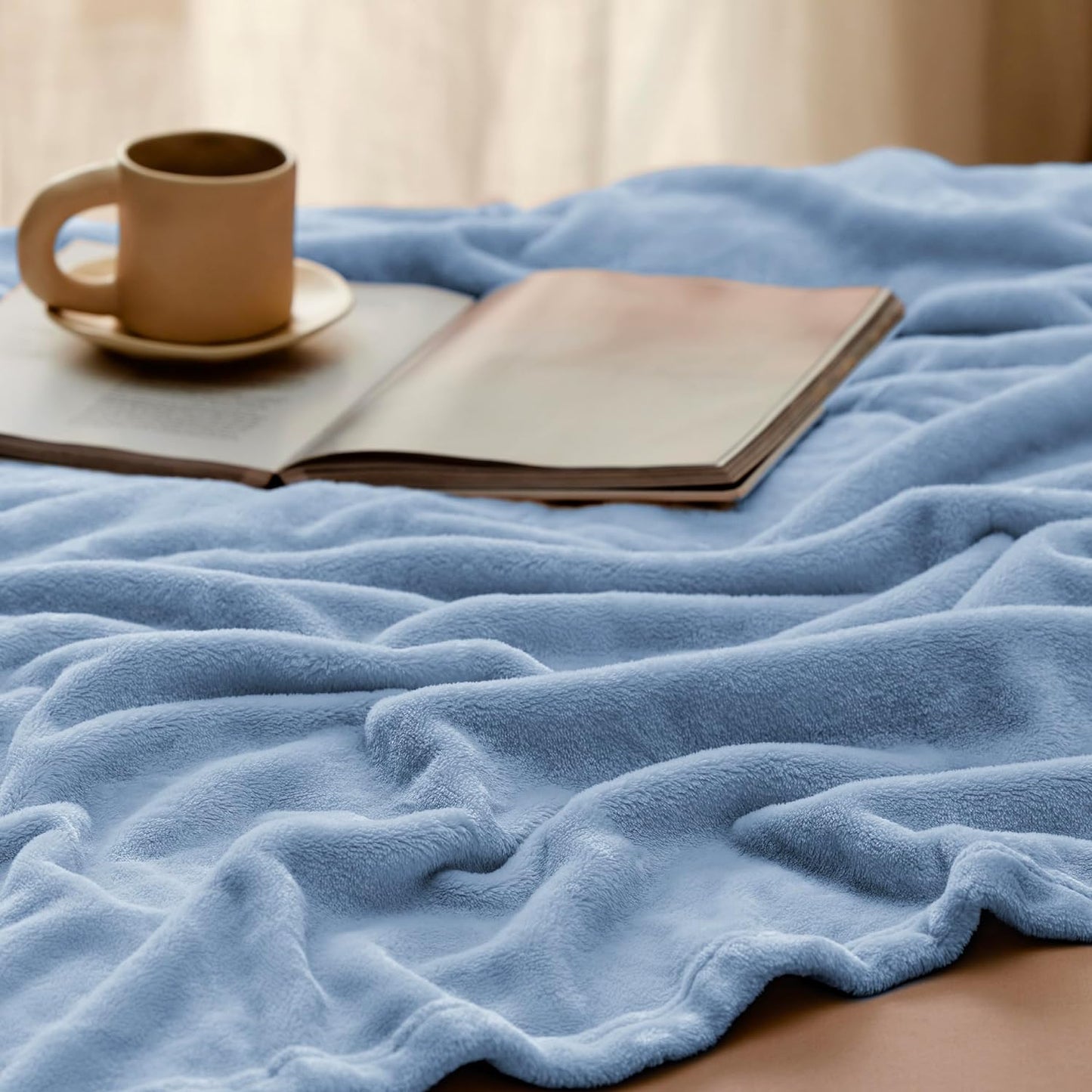 Custom Soft 100% Polyester coral Flannel Fleece travel Blanket Minky plush Quality Throw Blanket